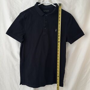 Allsaints Boys’ navy medium mesh knit polo shirt. Cotton. (185 cm).
